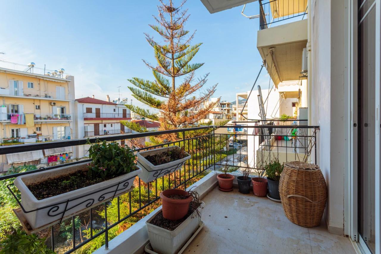 קלמאטה Bright Comfy Flat Near The Beach & The City Center מראה חיצוני תמונה